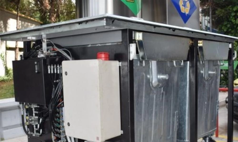 Ο Δήμος Αθηναίων θα τοποθετήσει πολλαπλούς κάδους με διαχωρισμό στη συλλογή απορριμμάτων